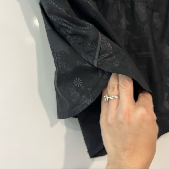 Athleta Black Camo Racer Run Shorts - Picture 4 of 13